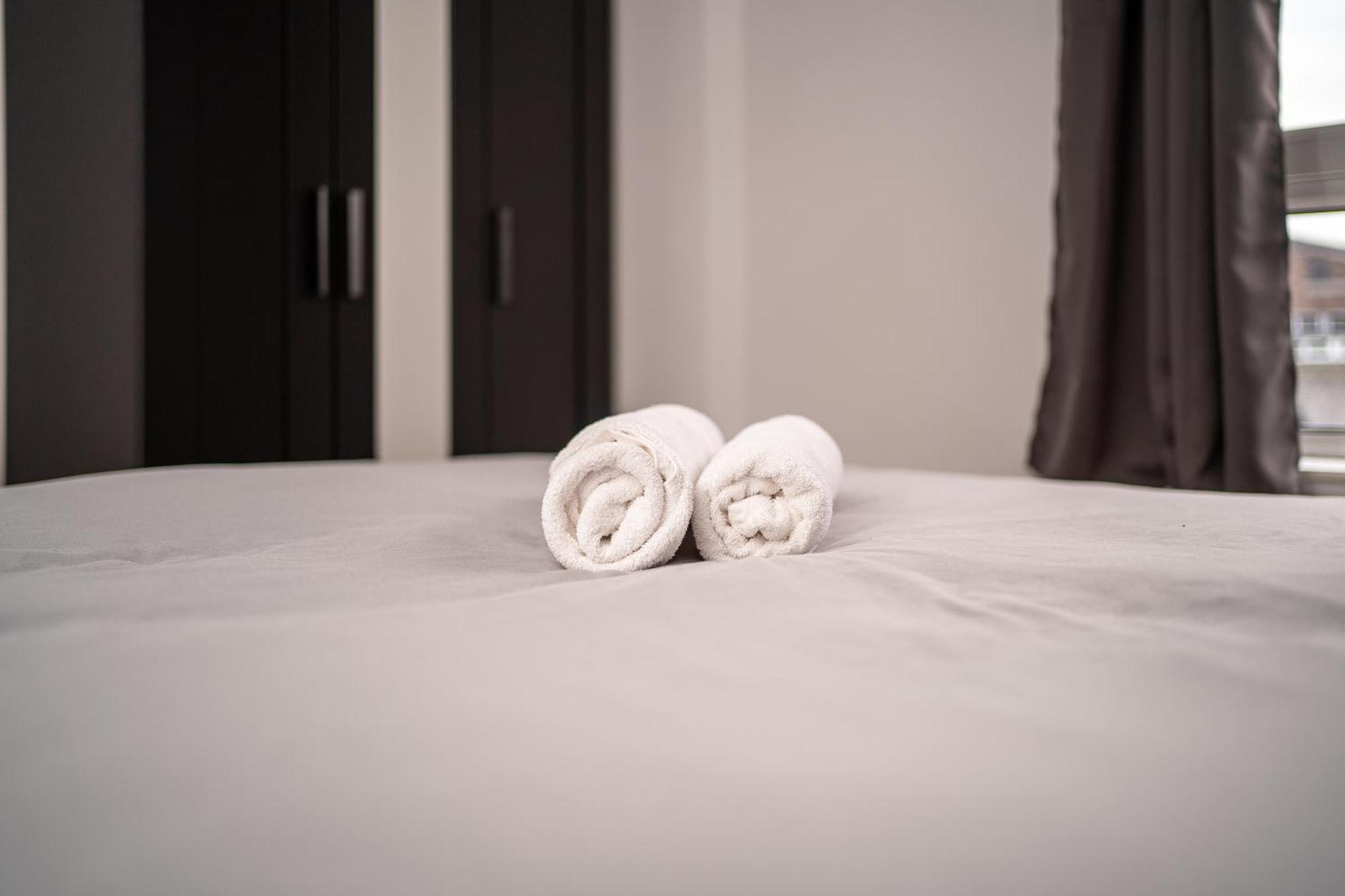 Central Apartment In Belfast City Centre - Sleeps 5 People エクステリア 写真
