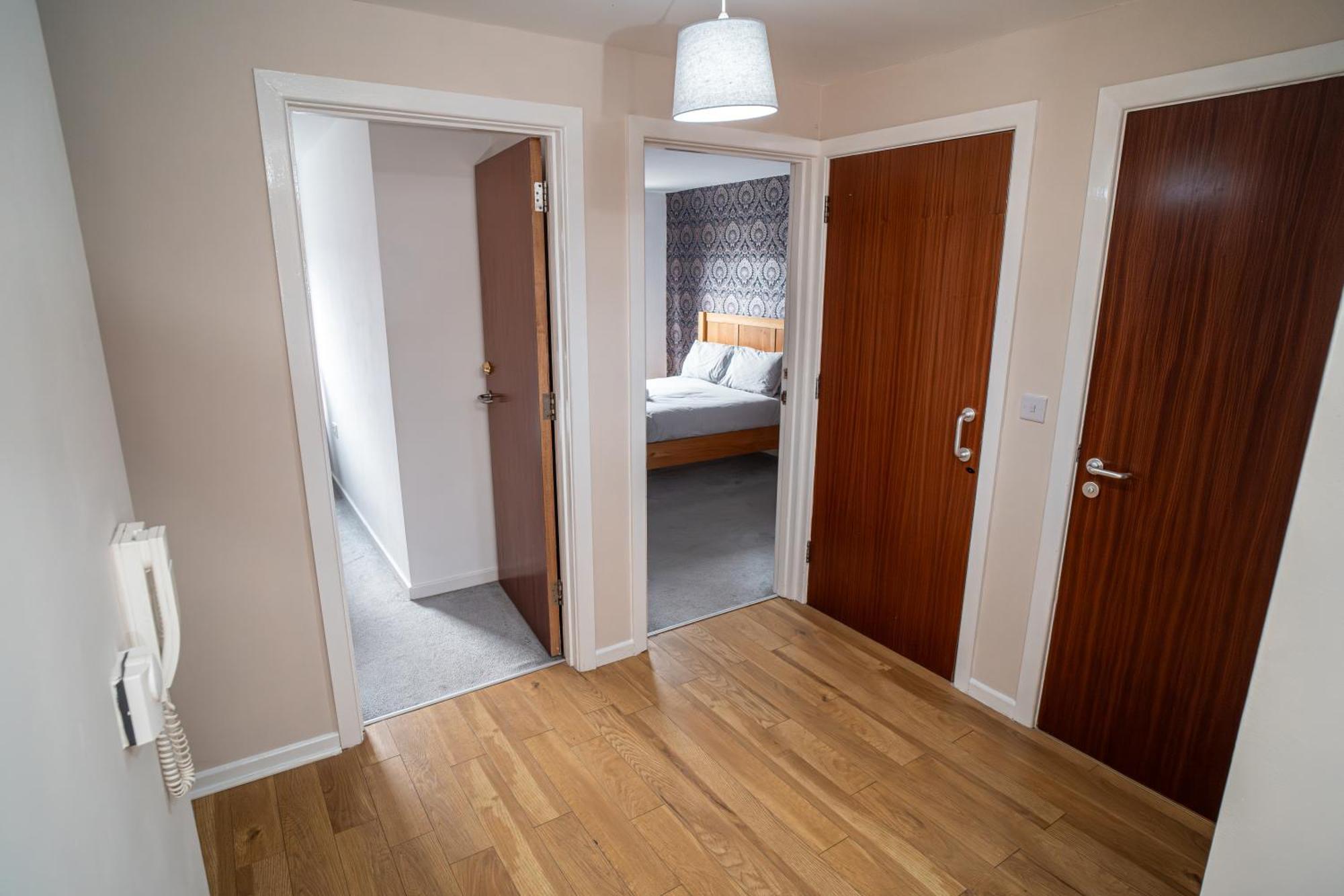 Central Apartment In Belfast City Centre - Sleeps 5 People エクステリア 写真