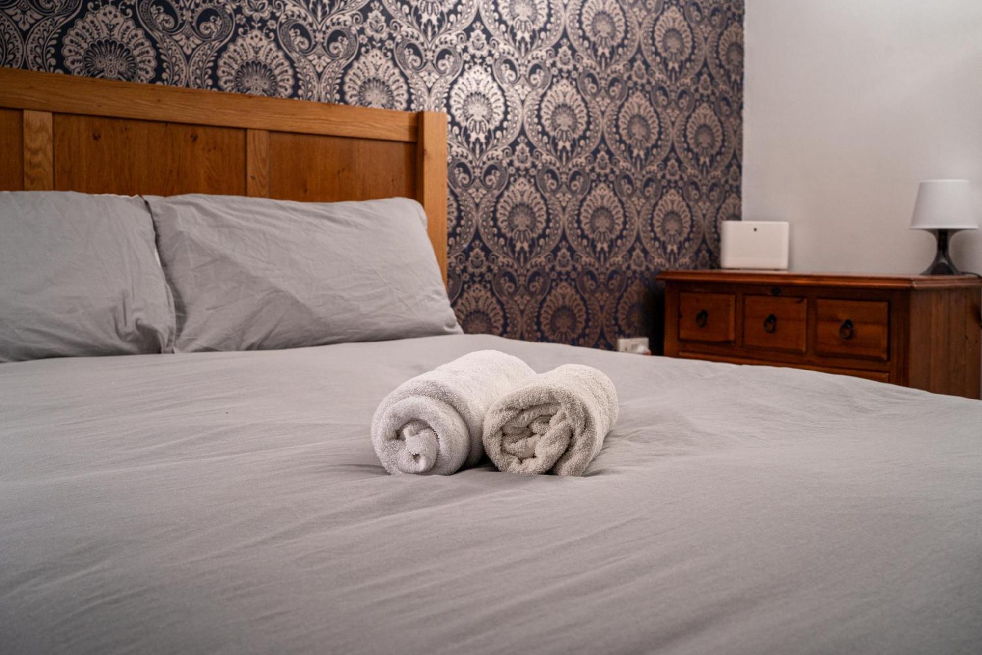 Central Apartment In Belfast City Centre - Sleeps 5 People エクステリア 写真